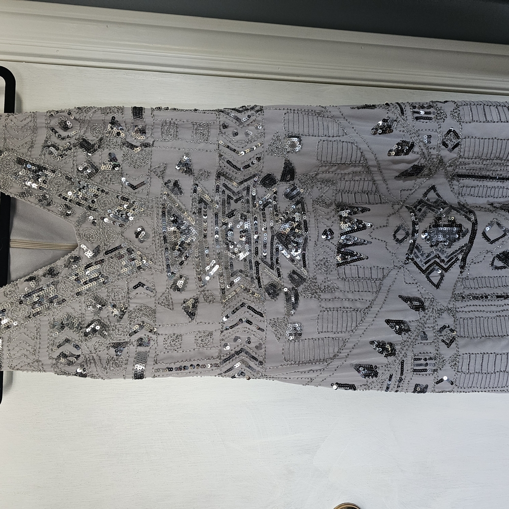 Elegant Gray Sequin Skirt